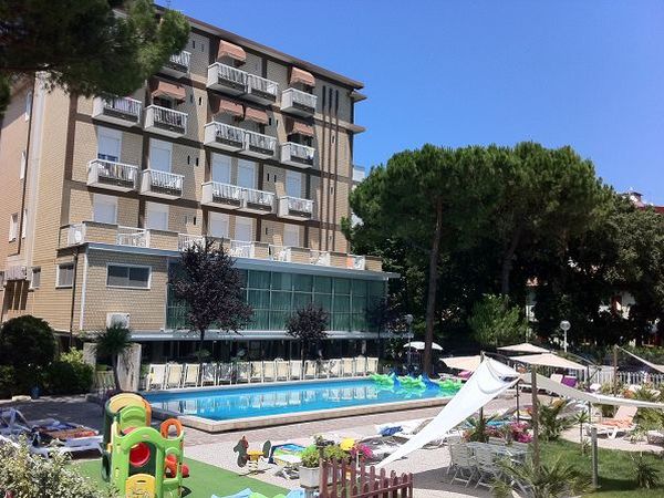 Hotel Lotus - foto 12954.jpg