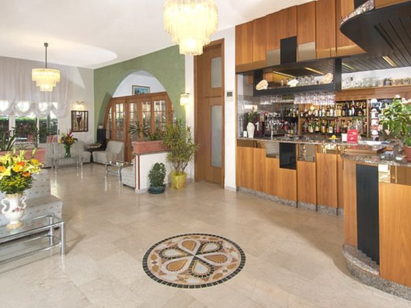 Hotel *** Saint Tropez  - foto 16552.jpg