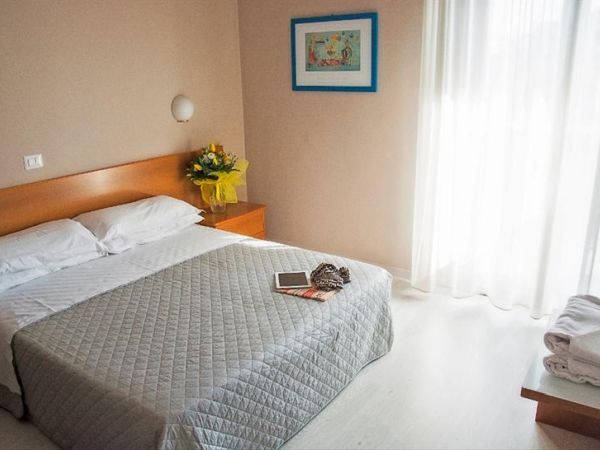 Hotel Biancamano Rimini - foto 28617.jpg