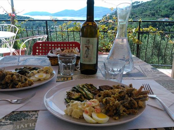 Agriturismo ristorante Oliva Azzurra - foto 30707.jpg