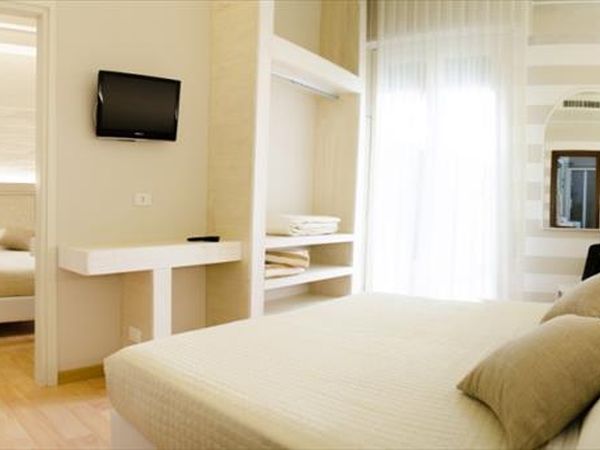 Mona Lisa Hotel - foto 33217.jpg