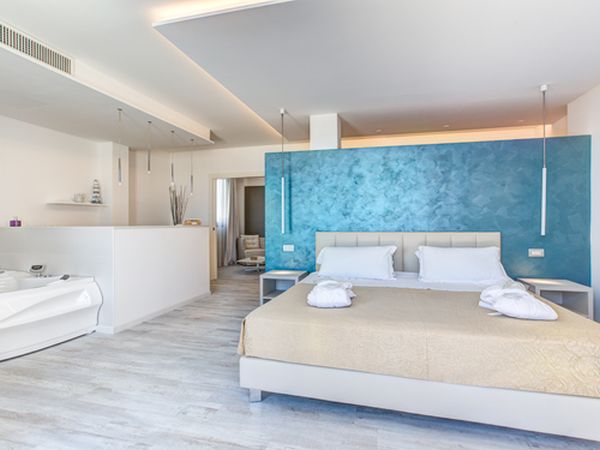 Ferretti Beach Hotel - foto 40961.jpg