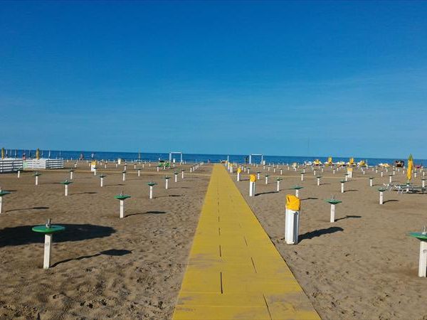 Bagno 80 Vida Loca Beach - foto 43353.jpg