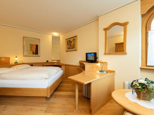 Hotel Flora - foto 44494.jpg