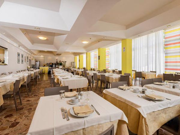 Hotel Tres Jolie - foto 47028.jpg