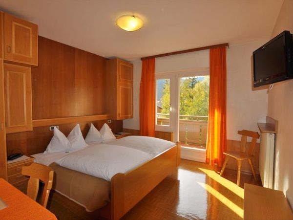 Garni Pe de Munt - foto 47404.jpg