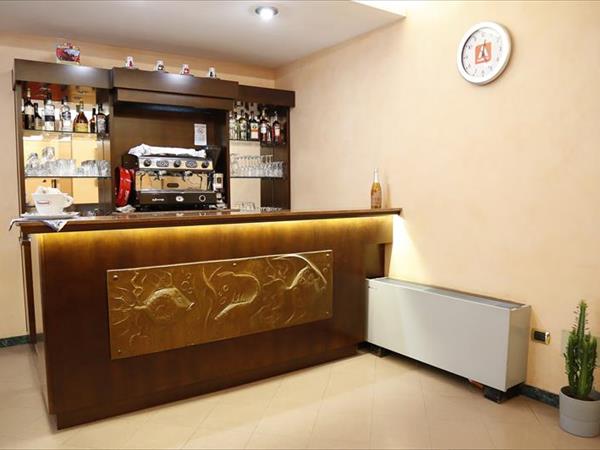 Hotel MANOLA *** - foto 49494.jpg