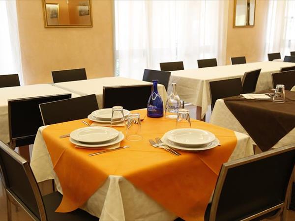 Hotel MANOLA *** - foto 49499.jpg