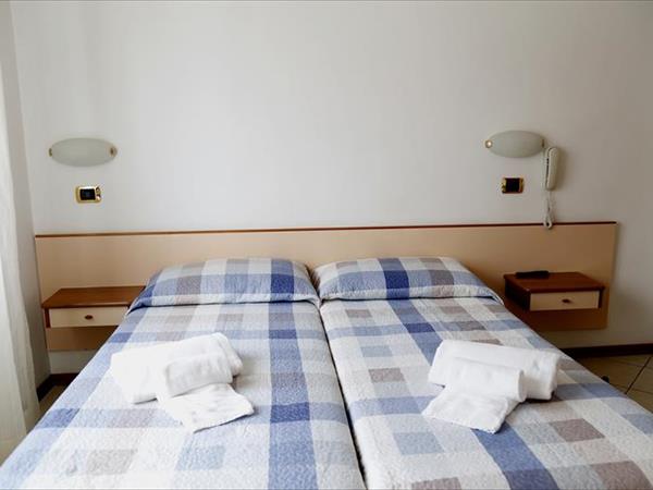 Hotel MANOLA *** - foto 49504.jpg