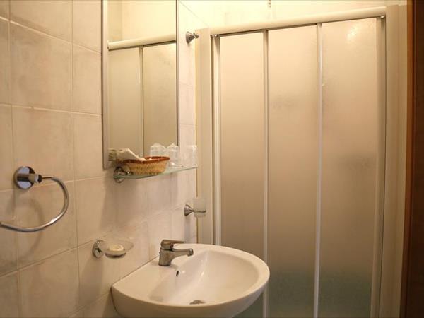 Hotel MANOLA *** - foto 49509.jpg