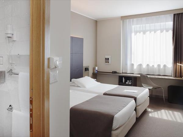 City Hotel Foligno - foto 49940.jpg