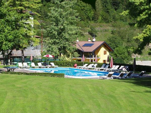 Clubhotel Lago di Tenno - foto 49967.jpg