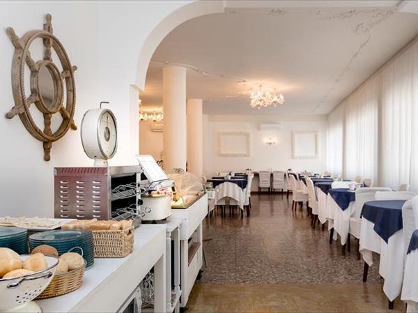 Hotel Corona - foto 50370.jpg