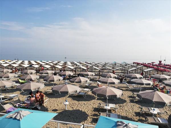 Bagno Marcello & Anna ZONA 38 - foto 52816.jpg