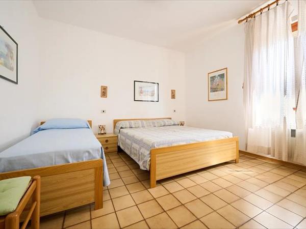 Trilocale San Luigi vicino alla dogbeach - foto 54955.jpg