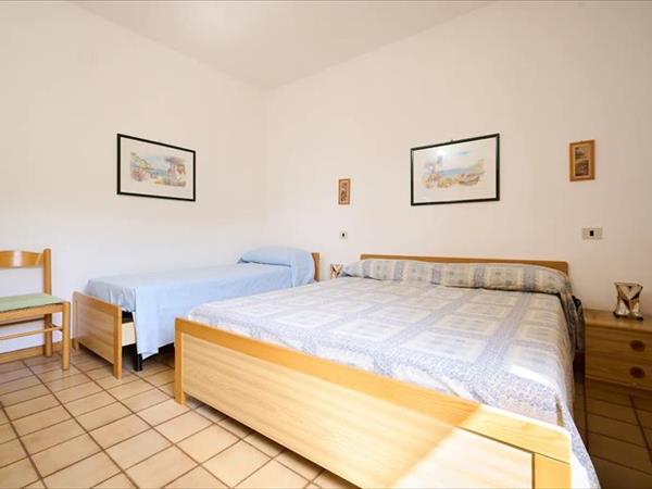 Trilocale San Luigi vicino alla dogbeach - foto 55109.jpg