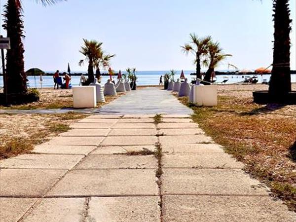 Baia dei Gabbiani - foto 56329.jpg