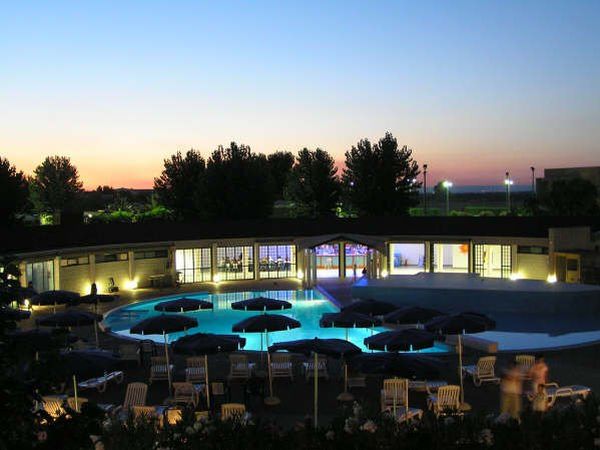 Meta Residence Hotel