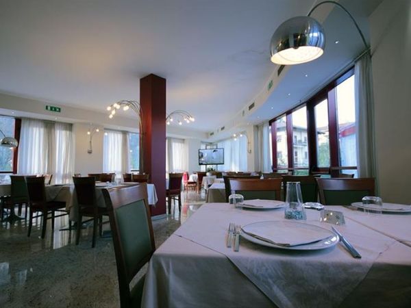 OLYMPIC RESTAURANT & PIZZERIA - foto 8535.jpg