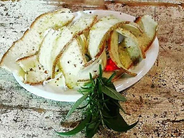 Pane e olio - foto 8849.jpg